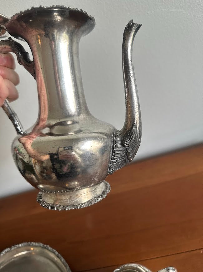 Antique Van Bergh Silver Plate Co. quadruple silverplate Set - Image 11