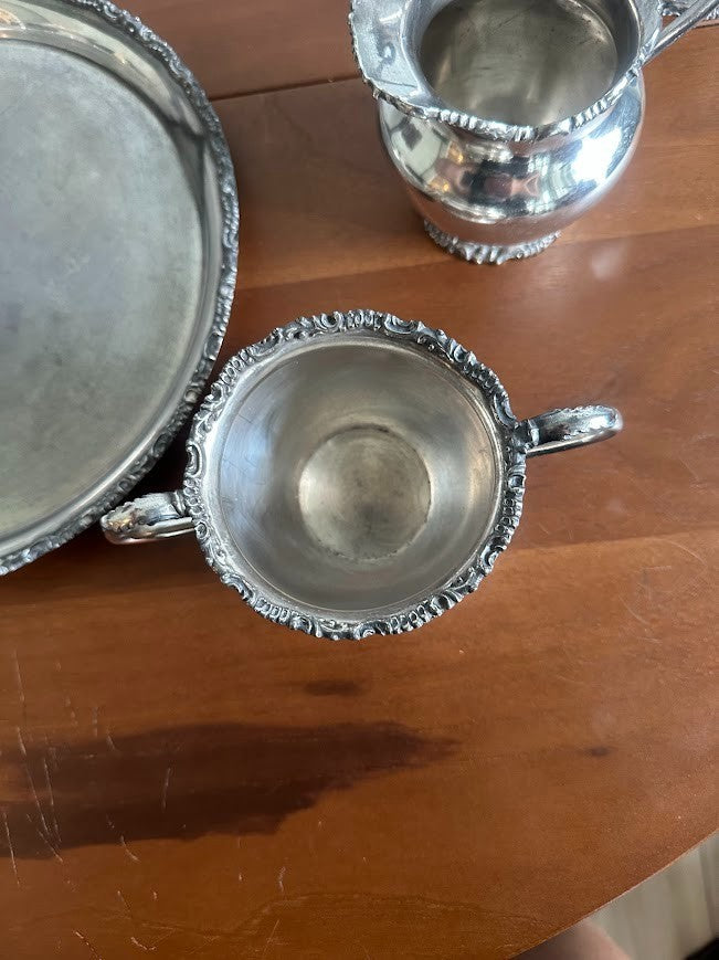 Antique Van Bergh Silver Plate Co. quadruple silverplate Set - Image 9