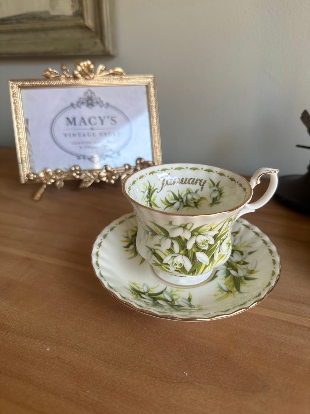 January Royal Albert Tea Cup & Saucer - Image 1